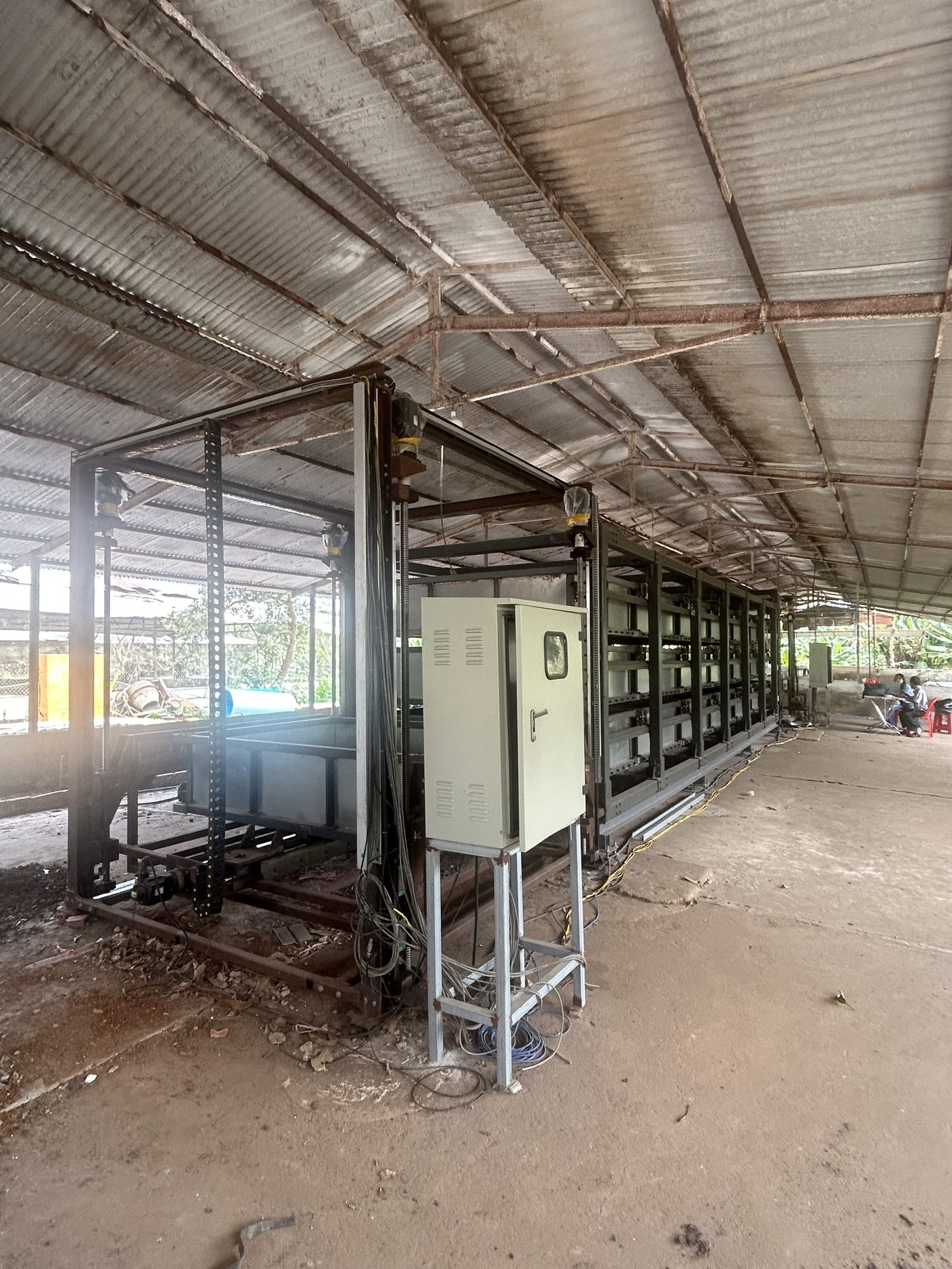 4G pilot unit installed and commissioned in Vietnam — stacked tray tower with control cabinet